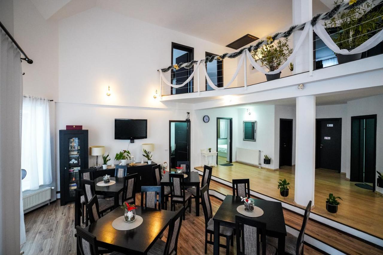 Casa Alessias Hotel Vişeu de Sus Екстериор снимка